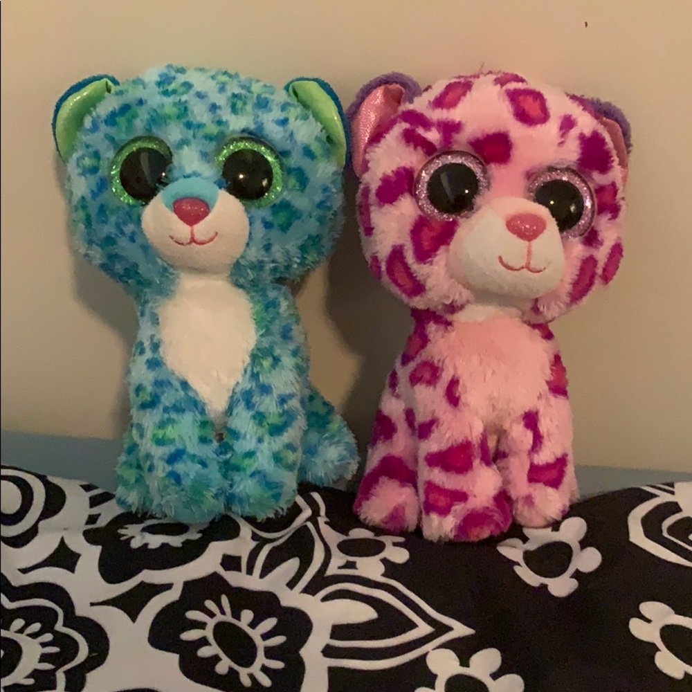 I am selling two stuff animals for price of one